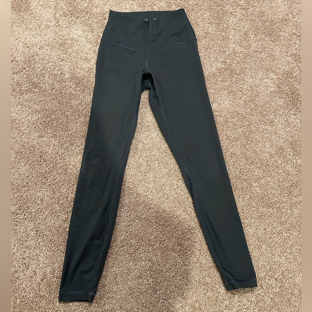 Everlane Perform‎ Ankle Leggings